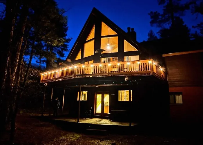 Wandering Elk Chalet Pine